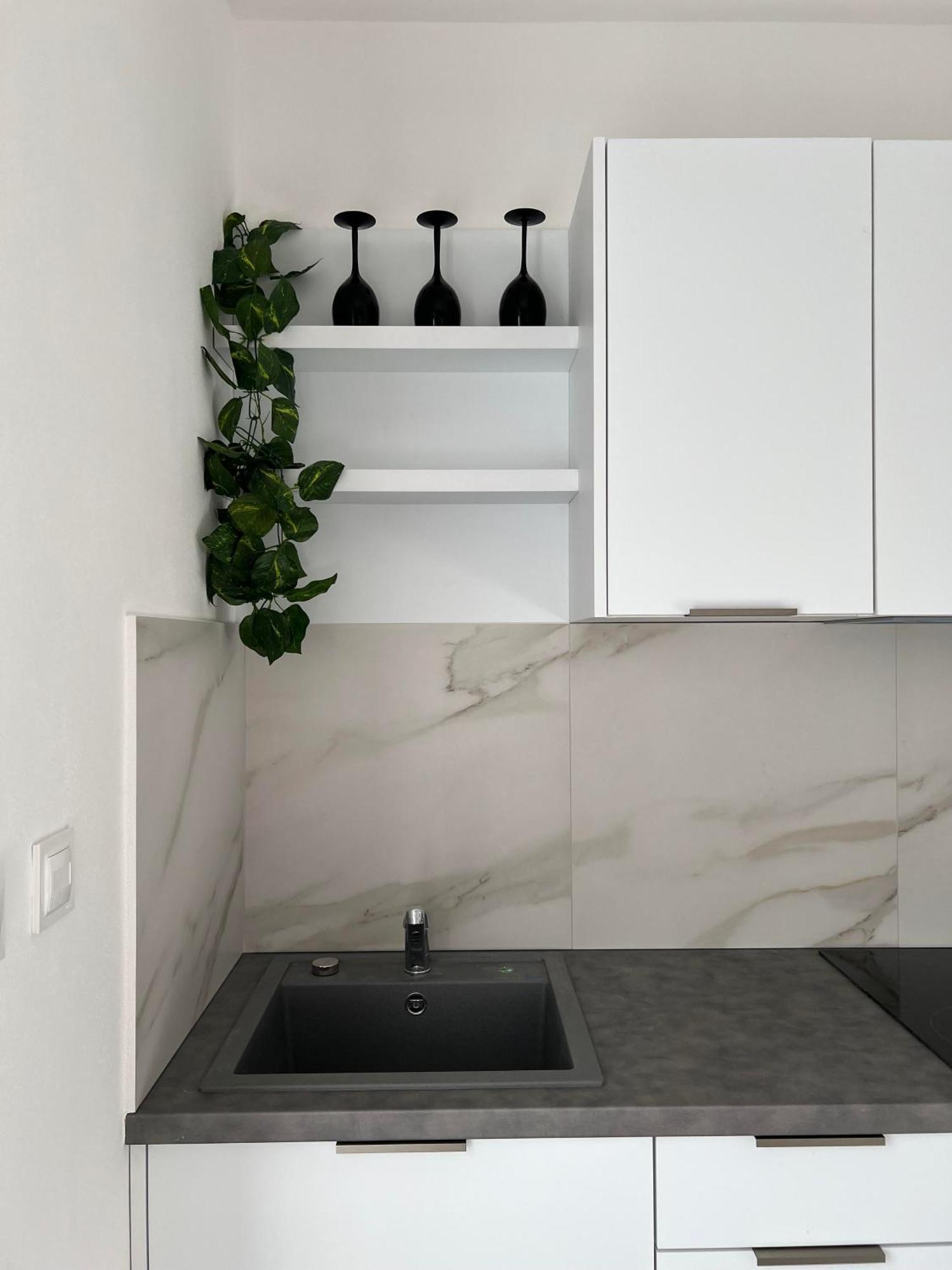2 Moderne Apartmany 19 A 95 V Sukromi V Centre Mesta Turčianske Teplice Eksteriør bilde