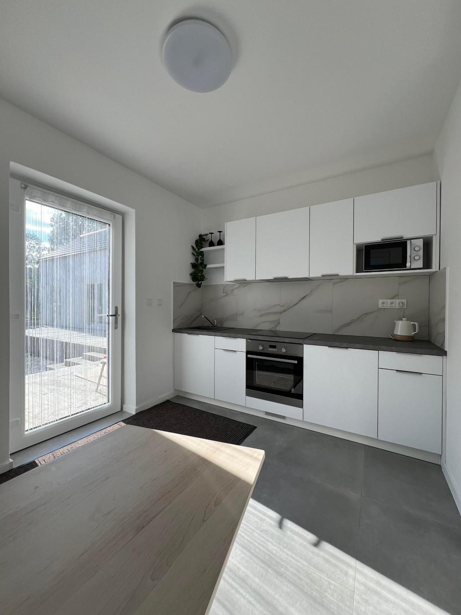 2 Moderne Apartmany 19 A 95 V Sukromi V Centre Mesta Turčianske Teplice Eksteriør bilde