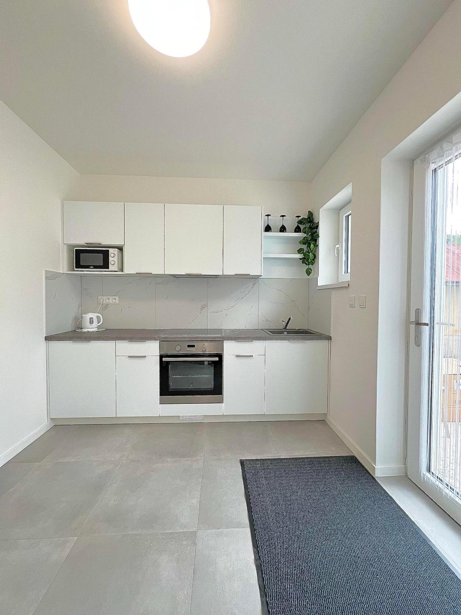 2 Moderne Apartmany 19 A 95 V Sukromi V Centre Mesta Turčianske Teplice Eksteriør bilde